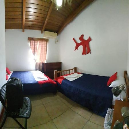 Hostal Blood Moon Rio Dulce Ngoại thất bức ảnh