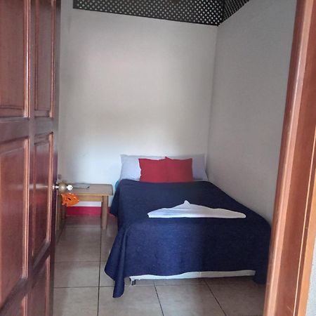 Hostal Blood Moon Rio Dulce Ngoại thất bức ảnh