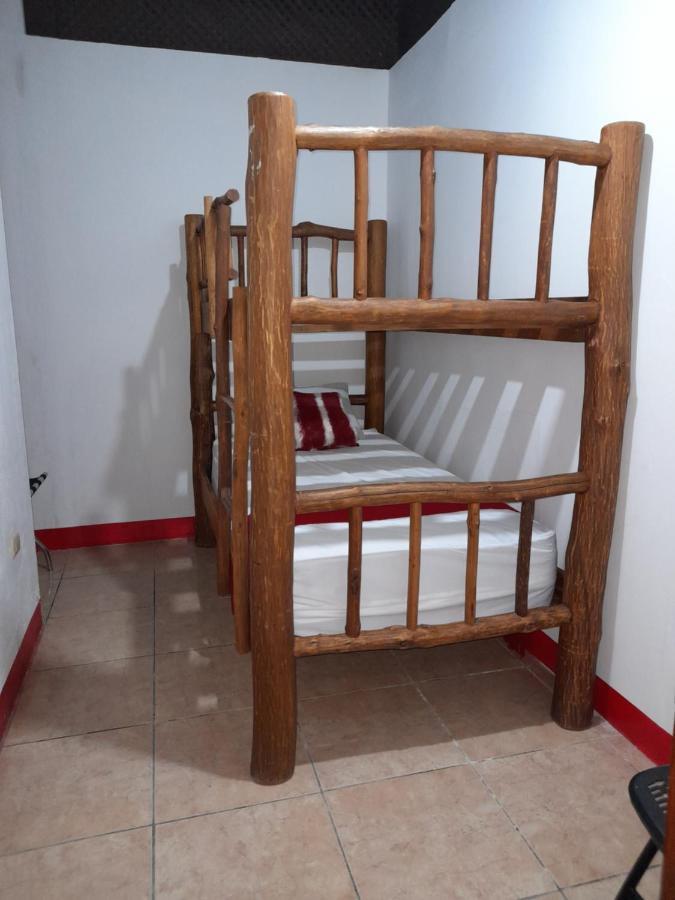 Hostal Blood Moon Rio Dulce Ngoại thất bức ảnh