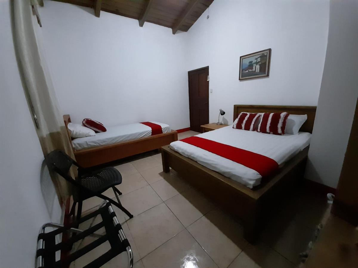Hostal Blood Moon Rio Dulce Ngoại thất bức ảnh