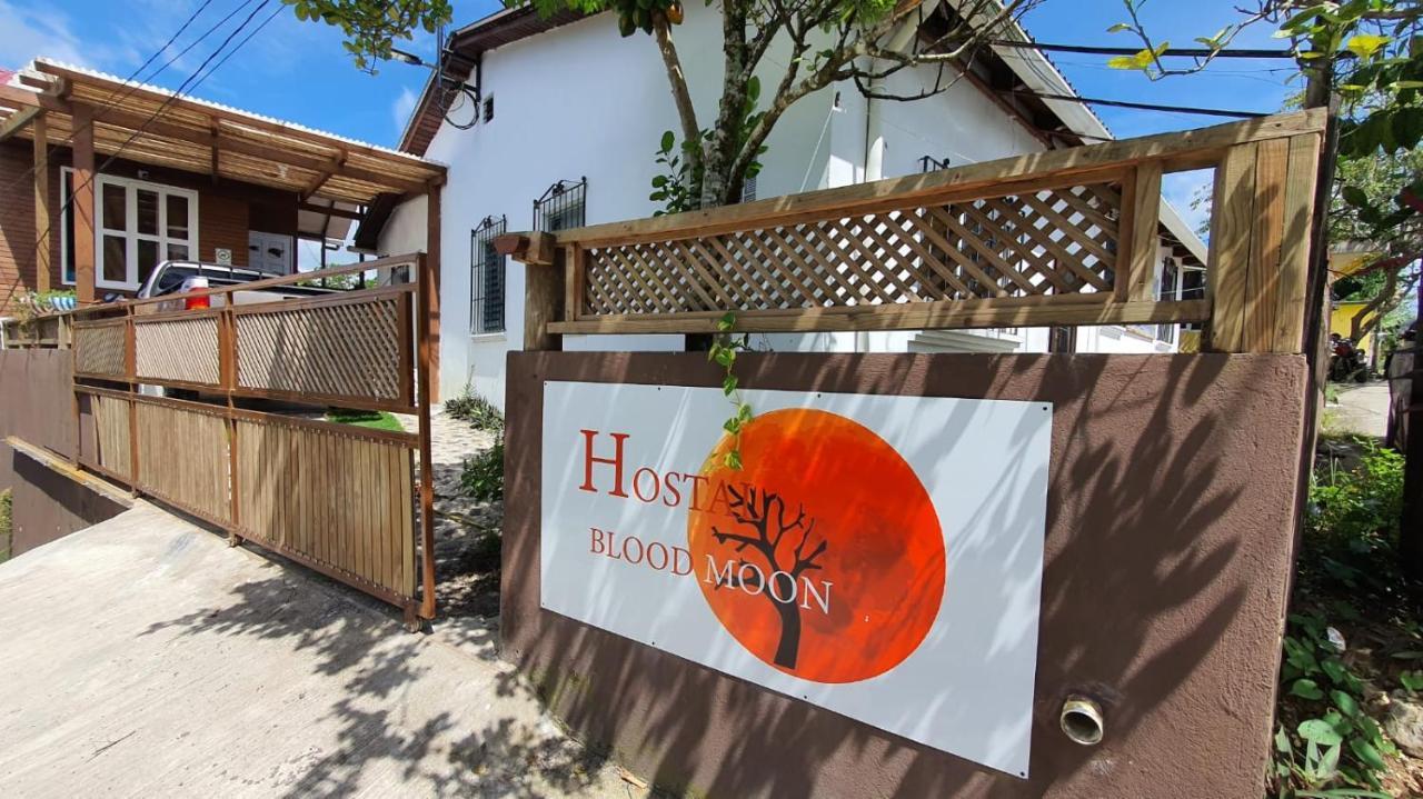 Hostal Blood Moon Rio Dulce Ngoại thất bức ảnh