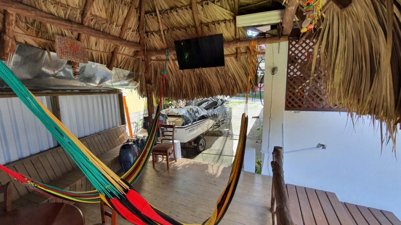 Hostal Blood Moon Rio Dulce Ngoại thất bức ảnh