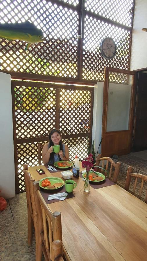Hostal Blood Moon Rio Dulce Ngoại thất bức ảnh