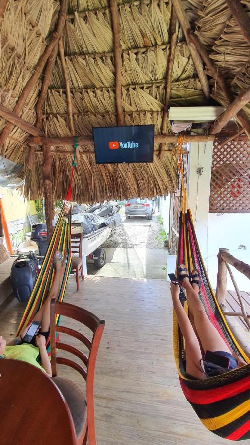 Hostal Blood Moon Rio Dulce Ngoại thất bức ảnh