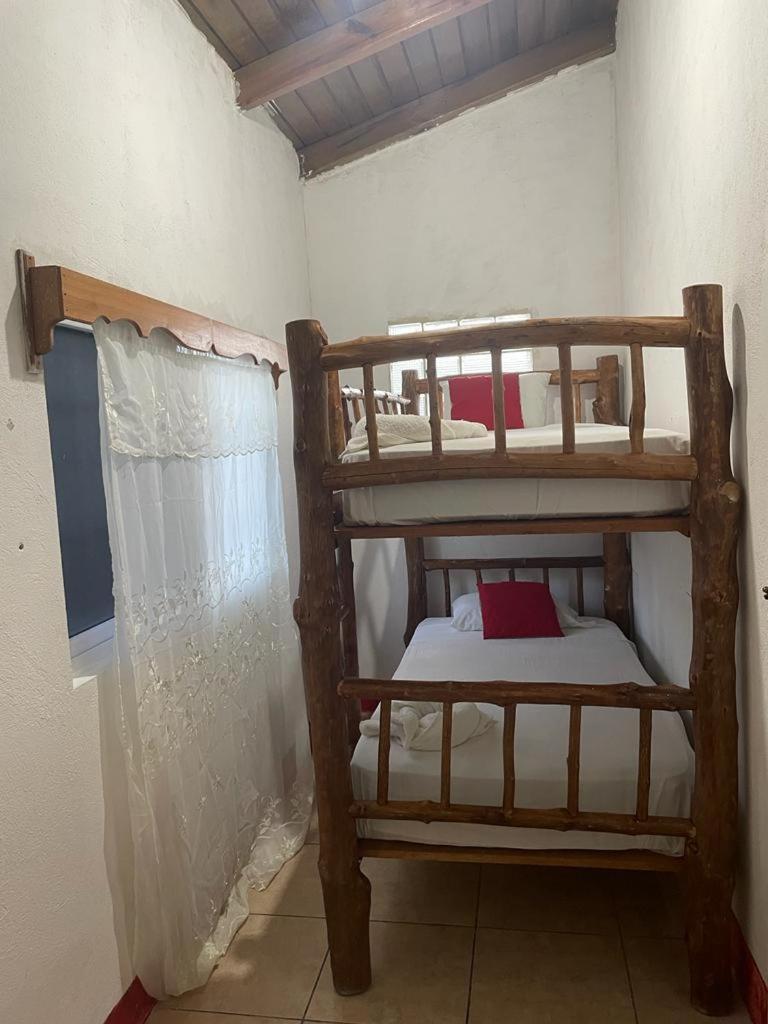 Hostal Blood Moon Rio Dulce Ngoại thất bức ảnh